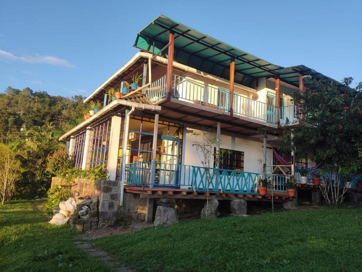 Finca Jardin Del Agua Sasaima Eksteriør billede