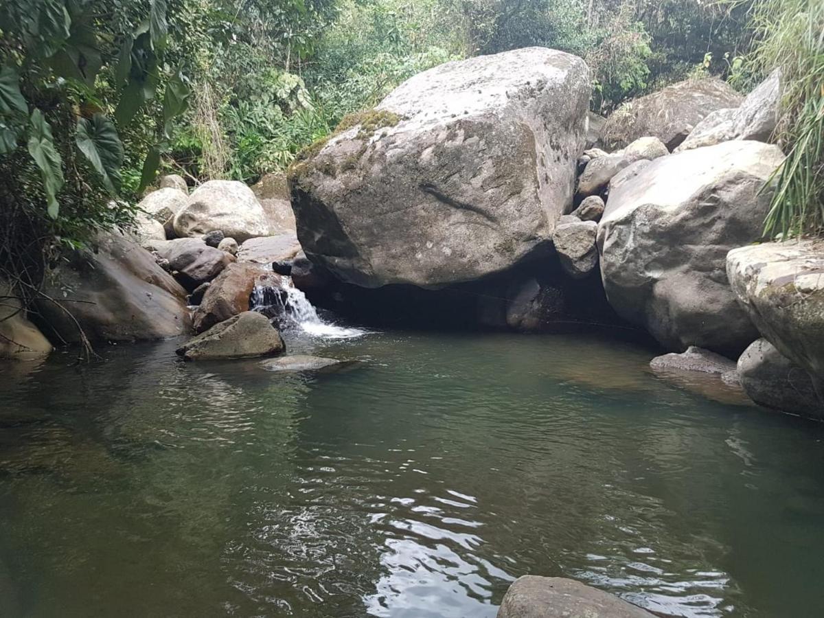 Finca Jardin Del Agua Sasaima Eksteriør billede